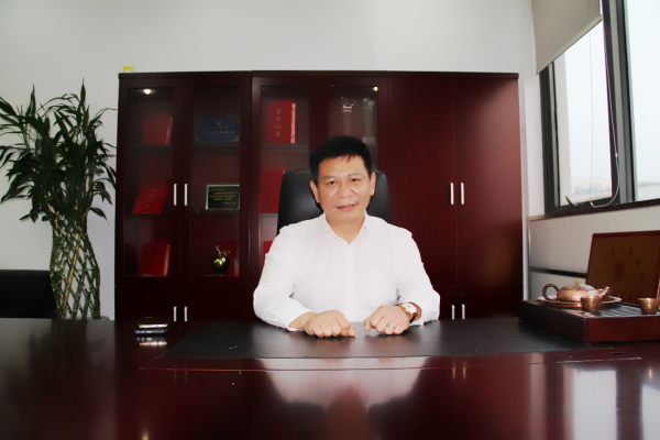 常务副会长：程辉